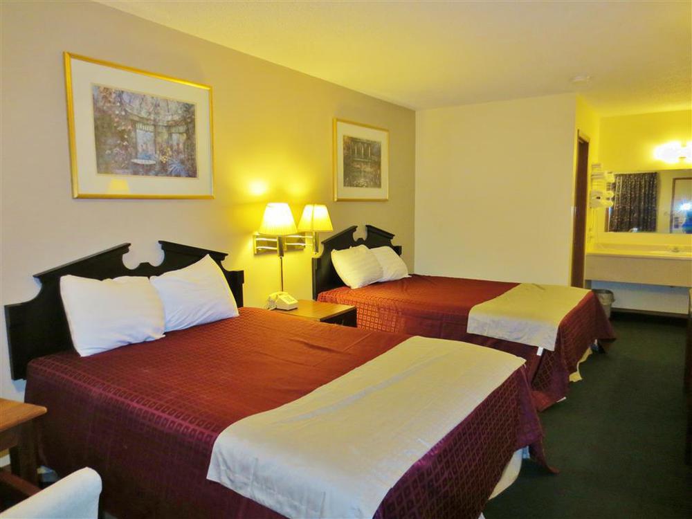 Americas Best Value Inn Knob Noster Ruang foto